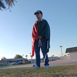 Meet your Posher, Sergio